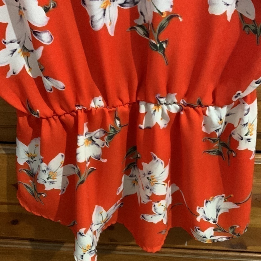 Flower theme tops for women - Picture 4 of 6